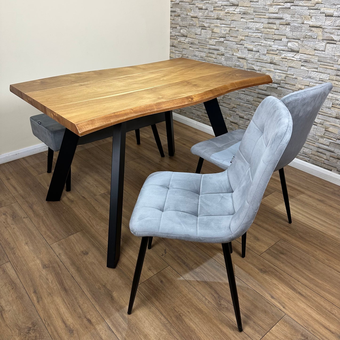 DOUBS  Dining Table with 2 Grey Velvet Chairs and 1 Bench Wooden Table Velvet seating