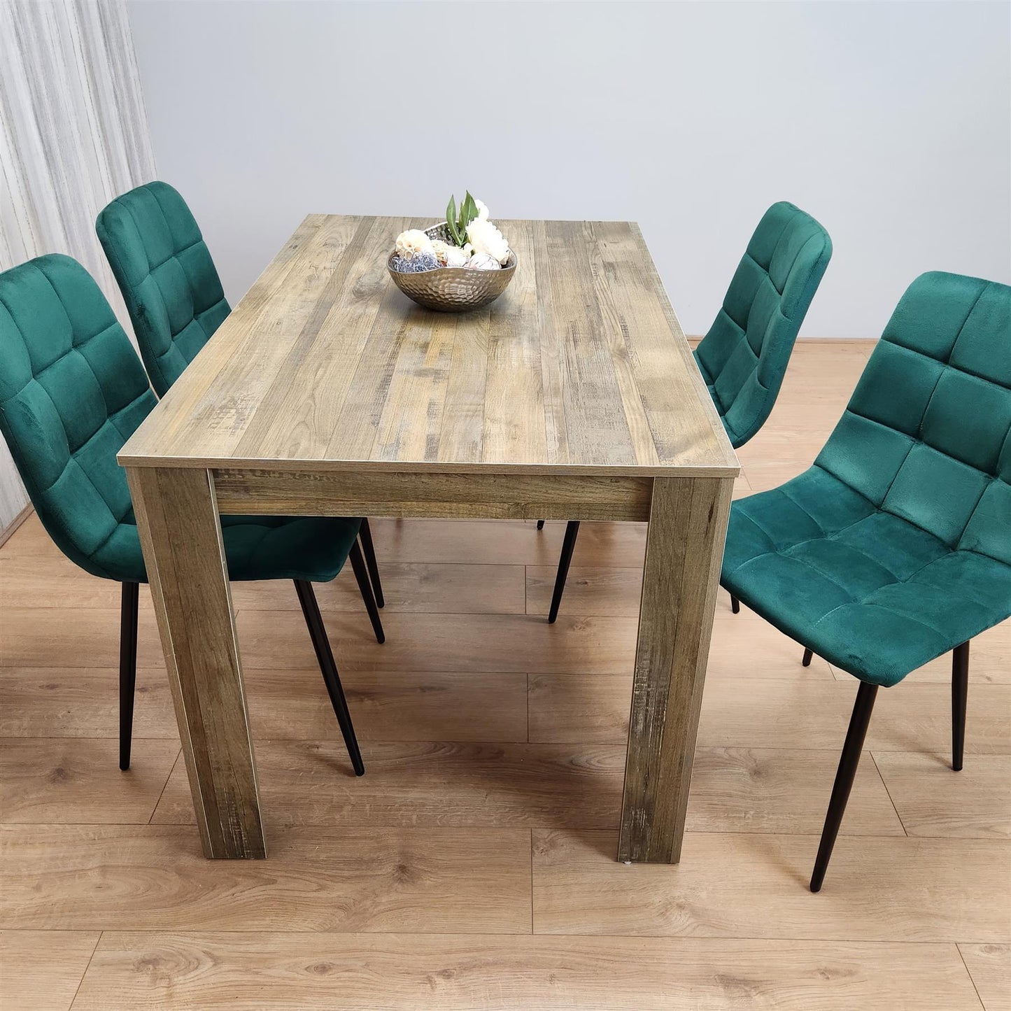 Dining Set of 4 Dining Table and 4 Green Velvet Chairs Dining Room Furniture