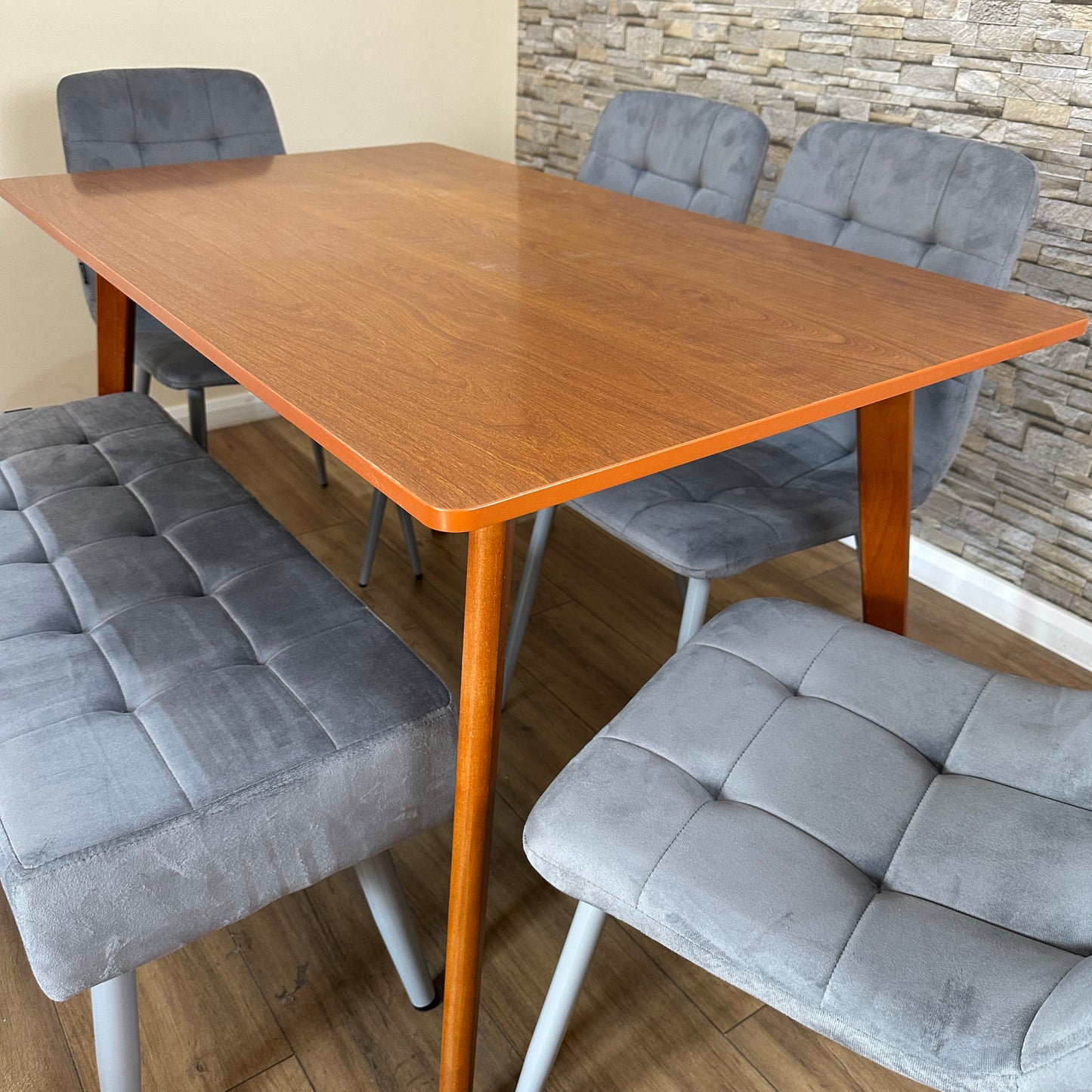 DOUBS Dining Table Set with 4 Grey Velvet Chairs and Bench Walnut Effect Table 6-Piece Set