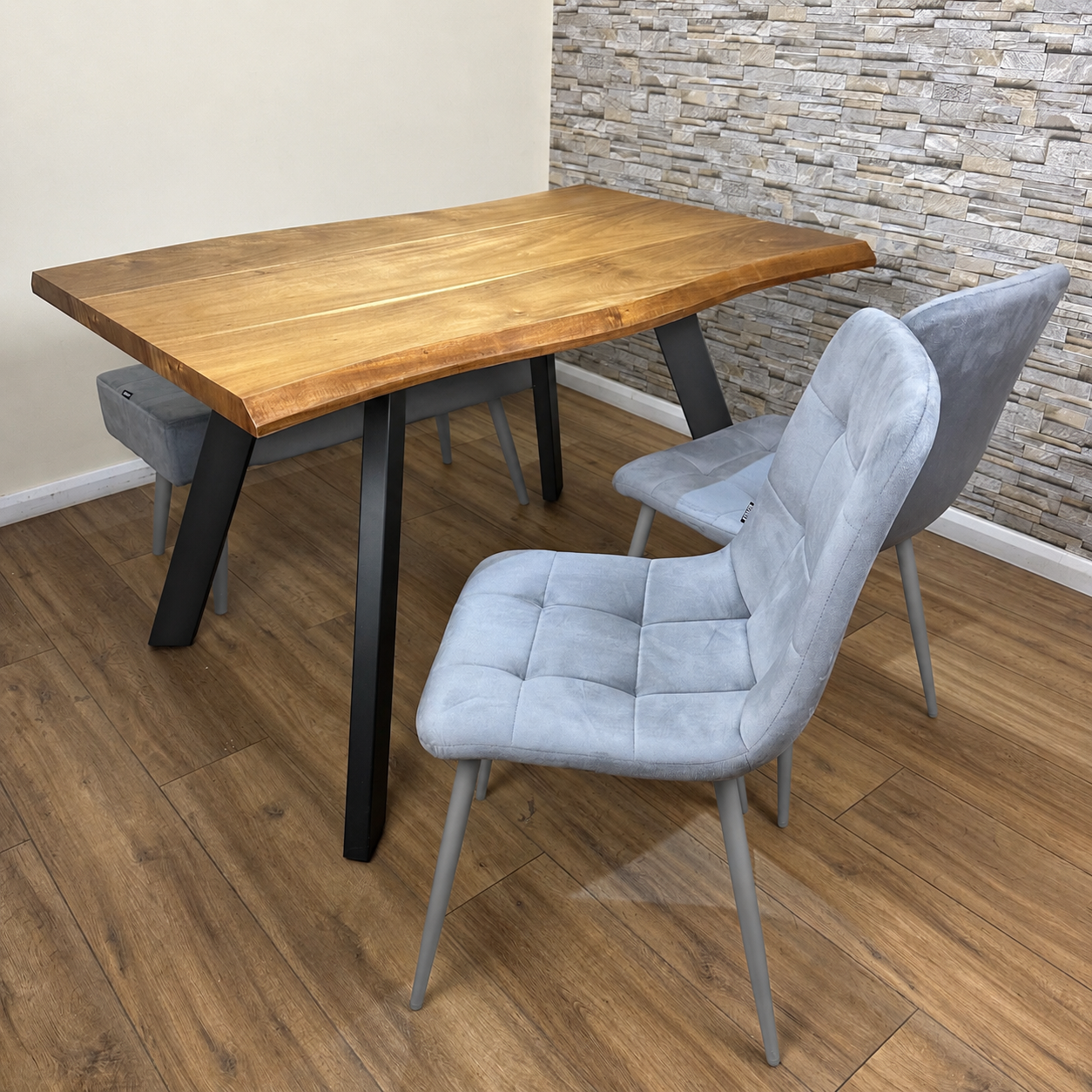 DOUBS  Dining Table with 2 Grey Velvet Chairs and 1 Bench Wooden Table Velvet seating