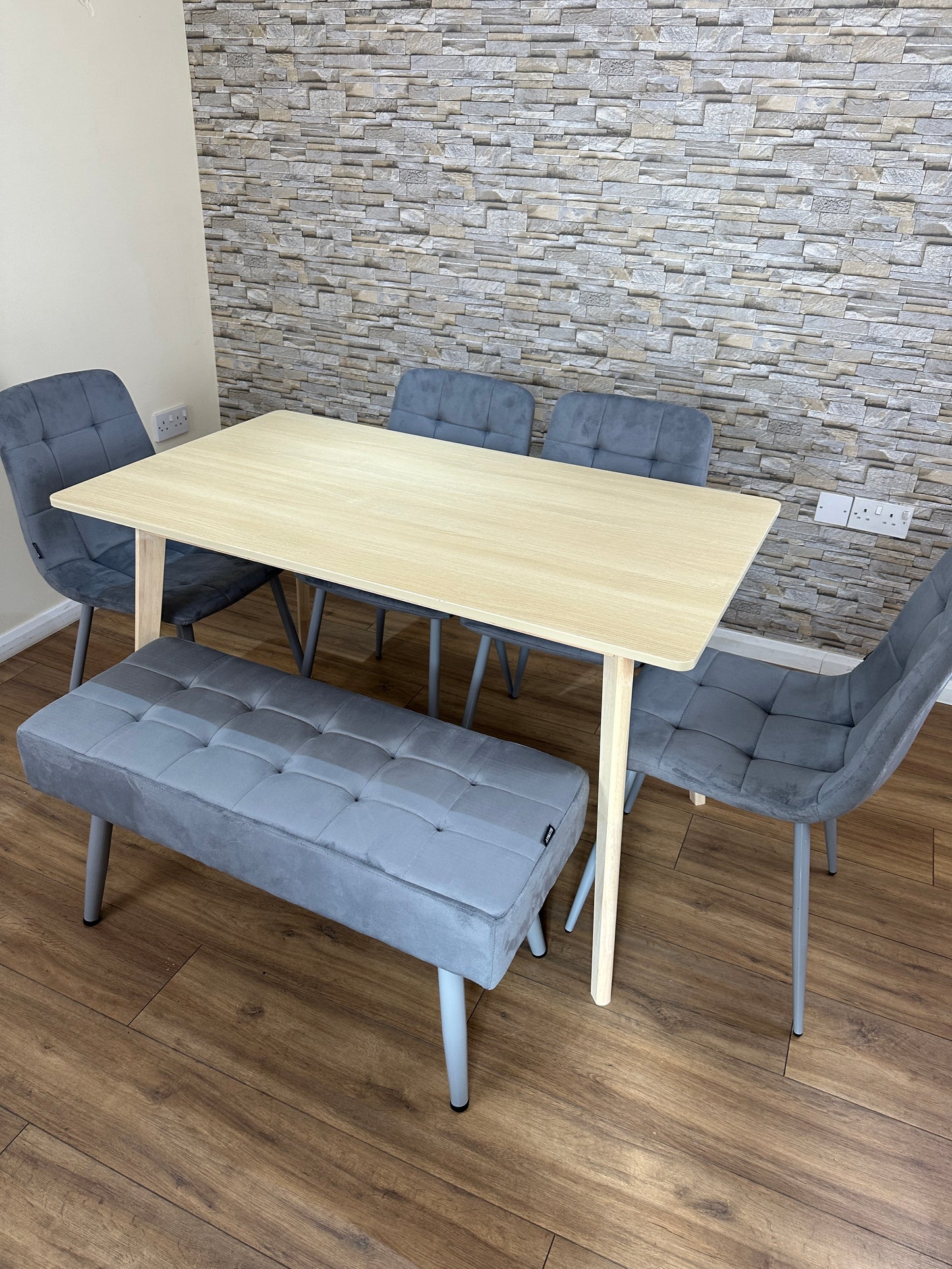 DOUBS Oak Effect Dining Table with 4 Grey Velvet Chairs and 1 Bench 6-Piece Dining Table Set