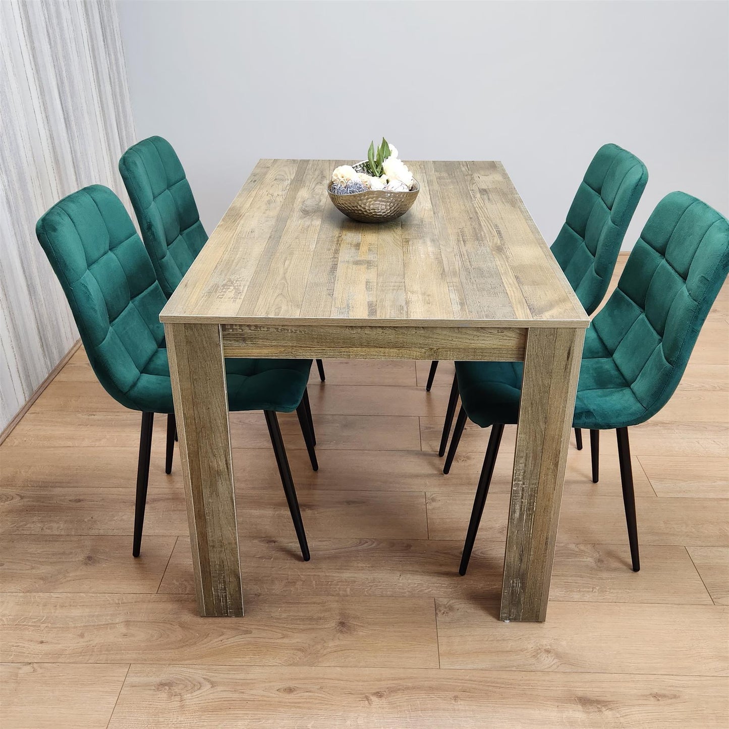 Dining Set of 4 Dining Table and 4 Green Velvet Chairs Dining Room Furniture